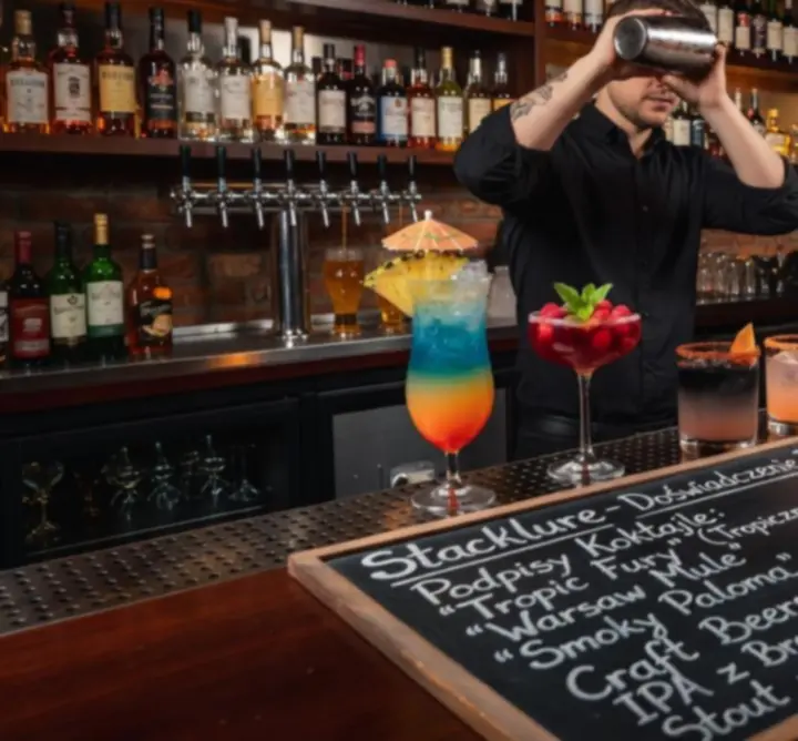 Karta drinków STACKLURE z autorskimi koktajlami